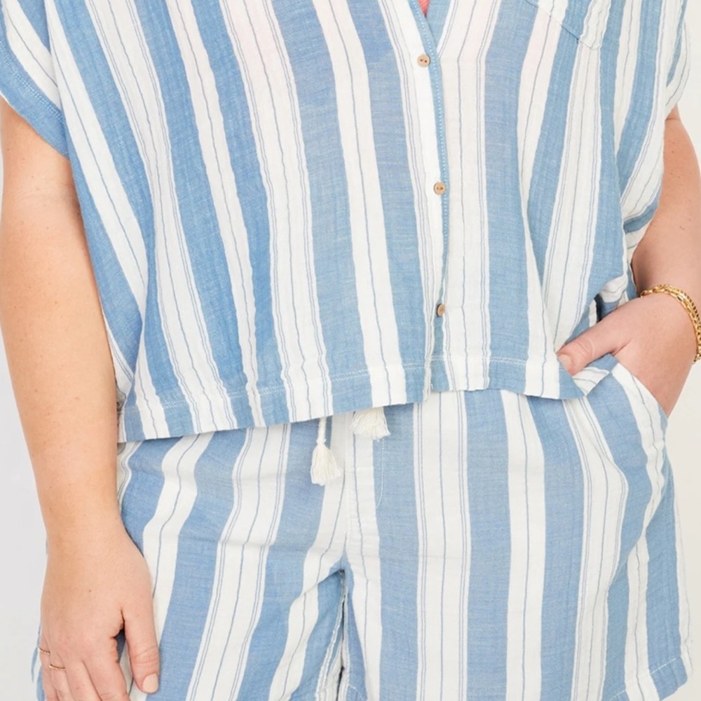 Striped Shorts - Picture 3 of 12